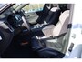 Volvo V60 2.0 B4 Plus Dark | Trekhaak | Adaptieve cruise control | 360 camera | Panoramadak | Stoel- en stuurverwarming | Actieve LED koplampen | Harman Kardon audio | Standkachel |