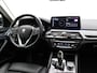 BMW 5-Serie Touring 530e Business Edition Plus | verwarmde stoelen voor en achter | Head-Up Display| Panoramadak | memory stoelen |