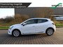 Renault Clio 1.0 TCe Intens climate & cruise control nieuw model trekhaak navigatie carplay / android auto
