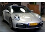 Porsche 911 3.0 Carrera PDK8 INNODRIVE + PANORAMADAK + ADAPT.CRUISE + KRIJT STIKSELS + CAMERA + LICHT DESIGN + STUURBEKRACHTIGING PLUS + SPORTSTOELEN + SPORTUITLAAT + STUUR-&STOELVERWARMING + PDLS + PRIVACY GLASS + PARKSENSOREN V&A + 21"/20" RS SPYDER LM-VELGEN!!