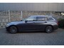 BMW 3-Serie Touring 320i High Executive Sport Line Autom Panodak Leder Sportst Stoelverw Navi Camera Clima 2x PDC LMV ENZ.