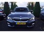 BMW 3-Serie Touring 320i High Executive Sport Line Autom Panodak Leder Sportst Stoelverw Navi Camera Clima 2x PDC LMV ENZ.