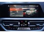 BMW 3-Serie Touring 320i High Executive Sport Line Autom Panodak Leder Sportst Stoelverw Navi Camera Clima 2x PDC LMV ENZ.