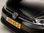 Volkswagen Polo 1.0 TSI Sportline Automaat (VIRTUAL COCKPIT, APPLE CARPLAY, GROOT NAVI, CAMERA, KEYLESS, SPORTSTOELEN, GETINT GLAS, LM VELGEN, NIEUWSTAAT)