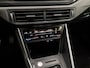 Volkswagen Polo 1.0 TSI Sportline Automaat (VIRTUAL COCKPIT, APPLE CARPLAY, GROOT NAVI, CAMERA, KEYLESS, SPORTSTOELEN, GETINT GLAS, LM VELGEN, NIEUWSTAAT)