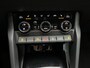 Skoda Karoq 1.5 TSI ACT Sportline Business / Digitaal dashboard / Camera / Parkeersensoren V+A / App connect / Navigatie / Zwenkbare trekhaak / P4