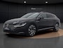 Volkswagen Arteon Shooting Brake 1.4 TSI eHybrid R-Line Business+ | Pano dak | Camera | Trekhaak | IQ Light | Stoelverwarming v+a | ACC | Elek. Achterklep |