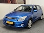 Hyundai i30 1.6i DYNAMIC LUXE AIRCO LICHT METALEN VELGEN ZEER GOED ONDERHOUDEN !!!
