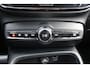 Volvo XC40 B4 Automaat R-Design | Adapt. Cruise | Trekhaak | Verw. Stoel & stuurwiel | Keyless | AppleCarplay