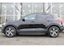 Volvo XC40 B4 Automaat R-Design | Adapt. Cruise | Trekhaak | Verw. Stoel & stuurwiel | Keyless | AppleCarplay