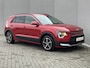 Kia Niro 1.6 GDi PHEV DynamicLine Automaat / Fabrieksgarantie tot 5-2028 / Dealer onderhouden / 1.300kg trekgewicht / All season banden / Stuur & Stoelverwarming / Apple Carplay Android Auto / Camera /