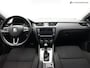 Skoda Octavia Combi 1.2 TSI Greentech Elegance Businessline Deluxe (TREKHAAK,PARKEERSENSOREN,STOELVERWARMING,CRUISE,TOPCONDITIE)
