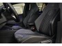Volkswagen Golf 1.5 eTSI R-Line PANO/CAM/H-K/CARPLAY/ACC/LANEASSIST/VOL