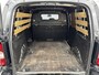 Peugeot e-Partner 136 pk L1 50 kWh | Accu 91% | 3 Zitplaatsen | Carplay | Navigatie | Betimmering Laadruimte | Camera |