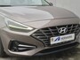 Hyundai i30 Wagon 1.0 T-GDi MHEV Comfort Smart Handgeschakeld / Fabrieksgarantie tot 01-2029 / Dealer onderhouden / Stuur en Stoel verwarming / Achteruitrijcamera / Cruise control / Apple Carplay Android Auto / Climate control /