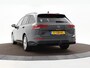 Volkswagen Golf Variant 1.0 eTSI 110pk DSG Life · Camera · Inklapbare Trekhaak · Apple/Android Car Play · Navigatie · Verkeersbord Detectie · ACC · Garantie t/m 28-03-2027 of 100.000km