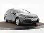 Volkswagen Golf Variant 1.0 eTSI 110pk DSG Life · Camera · Inklapbare Trekhaak · Apple/Android Car Play · Navigatie · Verkeersbord Detectie · ACC · Garantie t/m 28-03-2027 of 100.000km