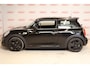 MINI Cooper 1.5 Chili Serious Business NL auto, JCW in en exterieur, Stoelver, head-up, H&K, LED,