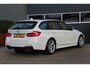 BMW 3-Serie Touring 318i M Sport | NL Auto | PANO-DAK | HARMAN KARDON | Keyless | Digi-Dash | Navi | BMW ConnectedDrive | Sportstoelen | Stoelverw | ECC | Bluetooth | PDC | AUX-USB | Alarm | Dealer onderhouden | Zeer nette
