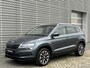 Skoda Karoq 1.5 TSI DSG 150PK Ambition Drive / Parkeersensoren V+A / Stuur + Stoelverwarming V+A /  App connect / Navigatie / Elektrische Achterklep P4