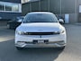 Hyundai Ioniq 5 Lounge AWD 77.4 kWh SOH 100% RIJKLAAR! | FABRIEKSGARANTIE HYUNDAI TOT 10-2028| |STOELVERWARMING + VENTILATIE| DEALER OH. |ELEK. ACHTERKLEP| BOSE AUDIO| VOL OPTIES| ACHTERBANK VERWARMD| HEAD-UP