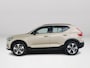 Volvo XC40 B4 Plus Dark | Parkeercamera | Stoel- en Stuurverwarming | Harman Kardon | Trekhaak