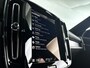 Volvo XC40 B4 Plus Dark | Parkeercamera | Stoel- en Stuurverwarming | Harman Kardon | Trekhaak