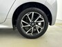 Toyota Yaris 1.5 VVT-i Dynamic | Navigatie | Apple Carplay / Android Auto | Adaptive Cruise | Keyless | LED | Airco | Camera | 16 inch