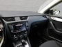 Skoda Octavia Combi 1.6 TDI Greentech Ambition Business 2e EIGENAAR! DEALER ONDERHOUDEN! CARPLAY/ANDROID! NAVI! CRUISE! LM VELGEN! TREKHAAK!
