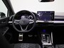 Volkswagen Golf 1.5 eTSI R-Line Edition | 130 PK | Automaat | Navigatie | Draadloze Apple Carplay | Adaptieve cruise control | Climate control | Stuur- en Stoelverwarming | Achteruitrij Camera | Park Assist | Sfeerverlichting | Keyless | Dodehoek sensoren | Black style Pakket |