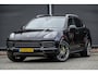 Porsche Cayenne E-Hybrid 3.0 462Pk 8-Aut. | Luchtvering | Panoramadak | Sport-Chrono | BOSE-Sound | Leder | 21''
