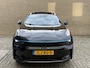 Lynk & Co 01 1.5 PHEV 261pk | 1.316km! | 2023 | Zwarte hemel | Rolhoes | Panoramadak | Adaptieve cruise | Stoelverwarming | 360 Camera | Navigatie | LED | DAB | Apple CarPlay | Elektrische achterklep | Infinity sound | 20 inch LMV | Nieuwstaat | Fabrieksgarantie!