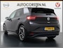 Volkswagen ID.3 First Plus 58kWh SOH 91% Adap.Cruise Apple Carplay Android Lmv 19" Navi Camera Pdc Stoel+Stuurverwarming Keyless Advanced Matrix Led + Dynamisch Led Achterlicht en Isofix DAB Privacy Glas Rijstrooksensor SOH 91% 1e Eigenaar Origineel Nederlandse Auto