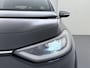 Volkswagen ID.3 First Plus 58kWh SOH 91% Adap.Cruise Apple Carplay Android Lmv 19" Navi Camera Pdc Stoel+Stuurverwarming Keyless Advanced Matrix Led + Dynamisch Led Achterlicht en Isofix DAB Privacy Glas Rijstrooksensor SOH 91% 1e Eigenaar Origineel Nederlandse Auto