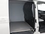 Volkswagen Transporter 2.0 TDI 150 Pk DSG L2H1 28 Comfortline BPM vrij / Airco / Elektrisch pakket / Cruisecontrol / CarPlay / Colorpakket / Camera / 18" LMV / Sidebars