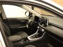 Toyota RAV4 2.5 Hybrid AWD Business Intro ELEKTRISCHE ACHTERKLEP - DODEHOEK DETECTIE - VASTE TREKHAAK (1650 KG GEREMD) - VIERWIELAANDRIJVING - KEYLESS ENTRY/START - ACHTERUITRIJCAMERA - CRUISE CONTROL ADAPTIEF - BLUETOOTH TELEFOONVOORBEREIDING - EXTRA GETINT GLAS ACHTER - NAVIGATIESYSTEEM FULL-MAP - LEDEREN BEKLEDING