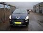 Peugeot 3008 1.6 VTi Première Lage km stand, Trekhaak