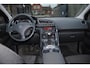 Peugeot 3008 1.6 VTi Première Lage km stand, Trekhaak