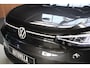 Volkswagen ID.4 Navi ACC Camera Warmtepomp PDC Stuurverwarm. Carplay 19" LM velgen Climate voor & achter Interieur voorverwarming & koeling