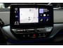 Volkswagen ID.4 Navi ACC Camera Warmtepomp PDC Stuurverwarm. Carplay 19" LM velgen Climate voor & achter Interieur voorverwarming & koeling
