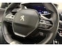 Peugeot e-2008 EV GT 50 kWh 3-Fase | Adaptive Cruise Control | Alcantara bekleding | Panorama dak | Keyless Entry & Start | Full LED | Stoelverwarming | Camera | Navigatie | 18'' LM Velgen | 1e Eigenaar