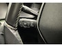 Peugeot e-2008 EV GT 50 kWh 3-Fase | Adaptive Cruise Control | Alcantara bekleding | Panorama dak | Keyless Entry & Start | Full LED | Stoelverwarming | Camera | Navigatie | 18'' LM Velgen | 1e Eigenaar