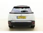 Peugeot e-2008 EV GT 50 kWh 3-Fase | Adaptive Cruise Control | Alcantara bekleding | Panorama dak | Keyless Entry & Start | Full LED | Stoelverwarming | Camera | Navigatie | 18'' LM Velgen | 1e Eigenaar