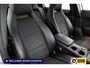 Mercedes-Benz GLA 180 Buss.Sol. AMG Automaat | Trekhaak | Led | Stoelverw. | Navigatie | Climate control | All season banden, Keyless entry/start, Electrische achterklep