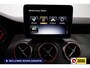 Mercedes-Benz GLA 180 Buss.Sol. AMG Automaat | Trekhaak | Led | Stoelverw. | Navigatie | Climate control | All season banden, Keyless entry/start, Electrische achterklep