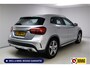 Mercedes-Benz GLA 180 Buss.Sol. AMG Automaat | Trekhaak | Led | Stoelverw. | Navigatie | Climate control | All season banden, Keyless entry/start, Electrische achterklep
