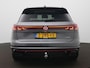 Volkswagen Touareg 3.0 TSi eHybrid 4MOTION R 462PK | Luchtvering | Panodak | 360 Camera | Nachtzicht