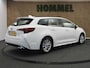 Toyota Corolla Touring Sports Hybrid 140 Active - ORIGINEEL NEDERLANDSE AUTO - ACHTERUITRIJCAMERA - AIRCO (AUTOMATISCH) - APPLE CARPLAY/ANDROID AUTO - BLUETOOTH TELEFOONVOORBEREIDING - CRUISE CONTROL ADAPTIEF - ELEKTRISCHE RAMEN VOOR EN ACHTER - LICHTMETALEN VELGEN - KEYLESS START - NAVIGATIESYSTEEM FULL MAP