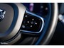 Volvo XC60 B4 Ultimate Bright | Adaptieve cruise | Panorama dak | Zwenkbare trekhaak | Head-up | Blis |