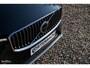 Volvo XC60 B4 Ultimate Bright | Adaptieve cruise | Panorama dak | Zwenkbare trekhaak | Head-up | Blis |